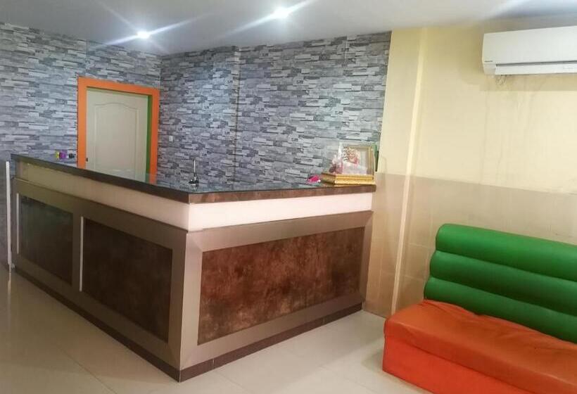 호텔 Mayang Sari 1