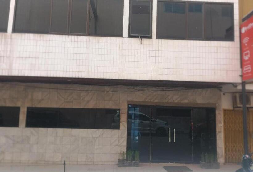 호텔 Mayang Sari 1