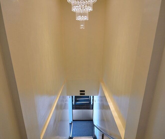 Capital O 90617 Hotel Meliden