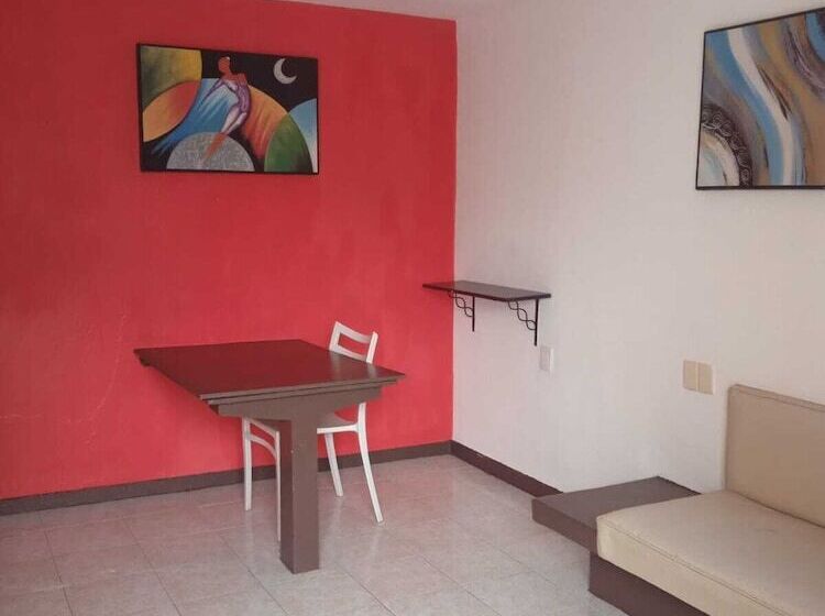 هتل Palmeyras Inn