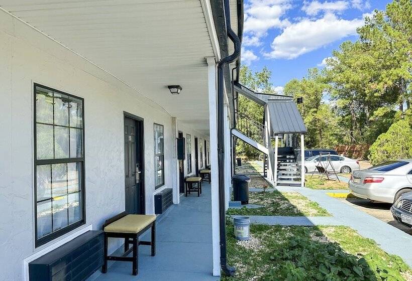 בית מלון כפרי Paradise Inn By Oyo