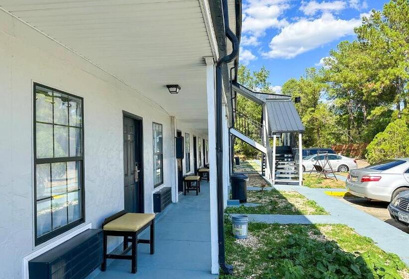 בית מלון כפרי Paradise Inn By Oyo