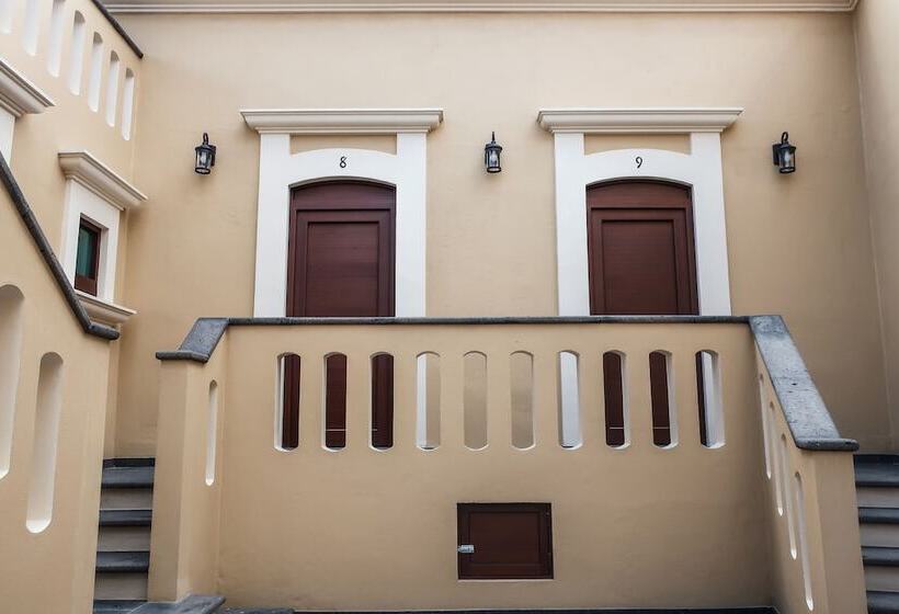 فندق Paseo Santiago