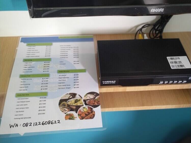 호텔 Penginapan Banyu Biruku