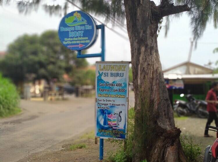 호텔 Penginapan Banyu Biruku