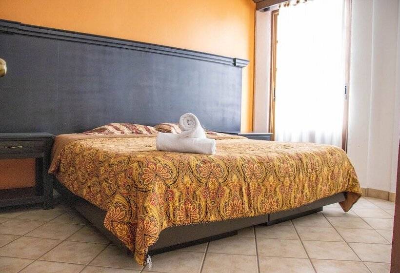 فندق Plaza Landa