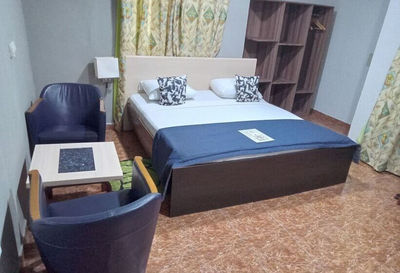 فندق Royal Lee S