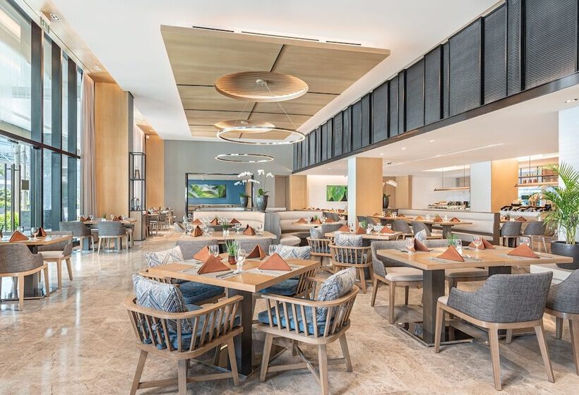 هتل Seda Manila Bay