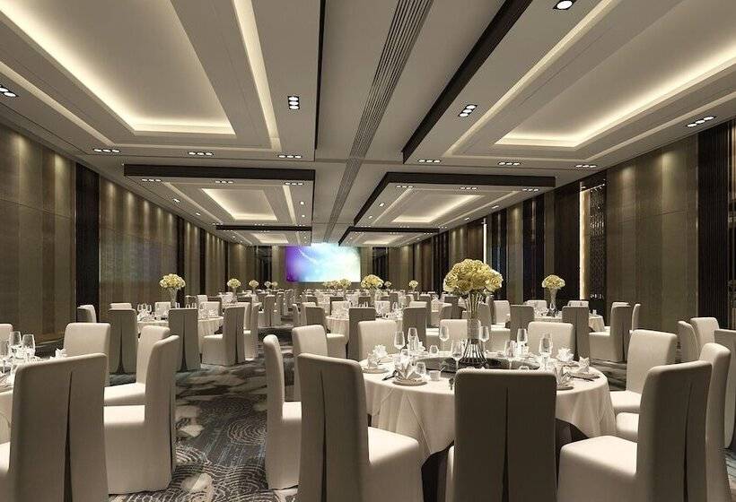 هتل Seda Manila Bay