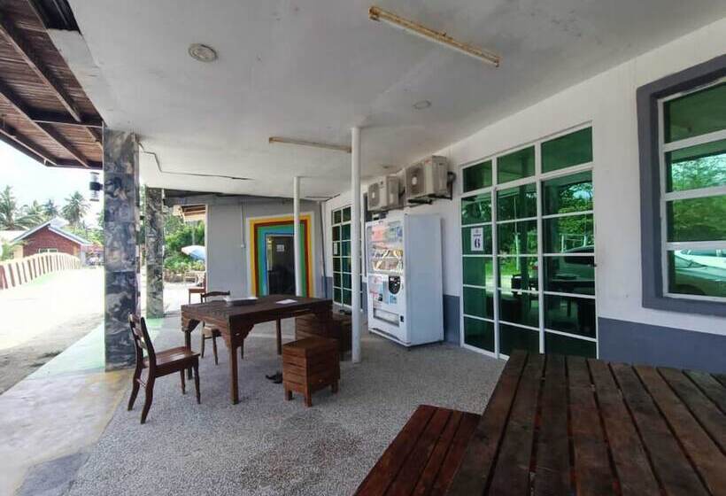 فندق Sharhan Residence By Oyo