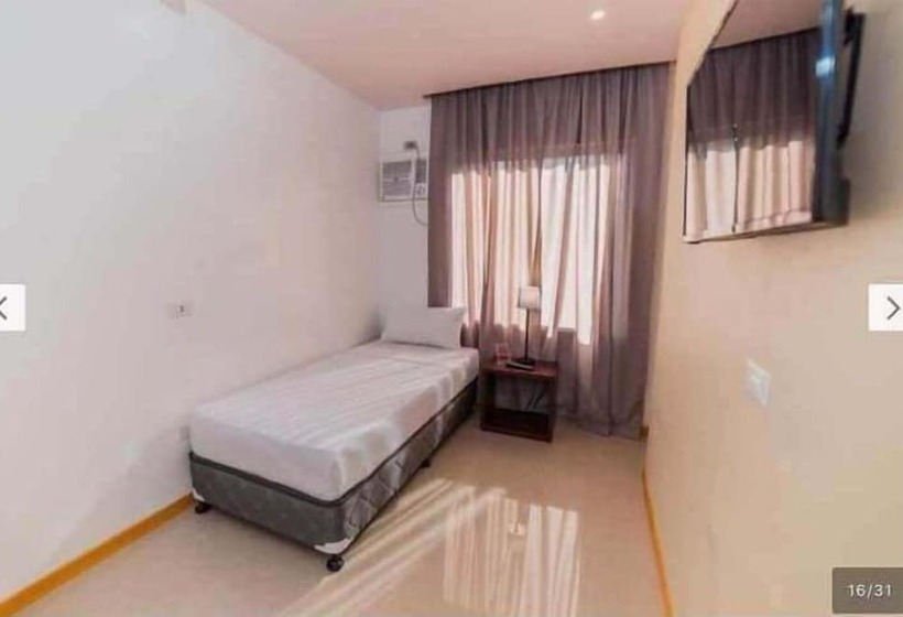 Отель Soi Suites