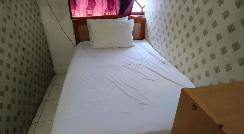 호텔 Spot On 92338 Karin Kost