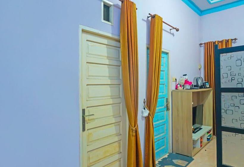 هتل Spot On 92466 Adam Kost Syariahnearwisata Jembatan Barito