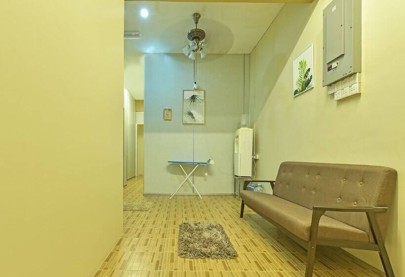 בית מלון כפרי Sri Bintang By Oyo