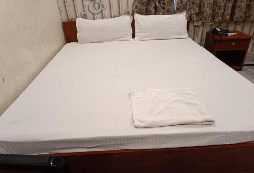 هتل Staymaker The Splces   Bidhannagar