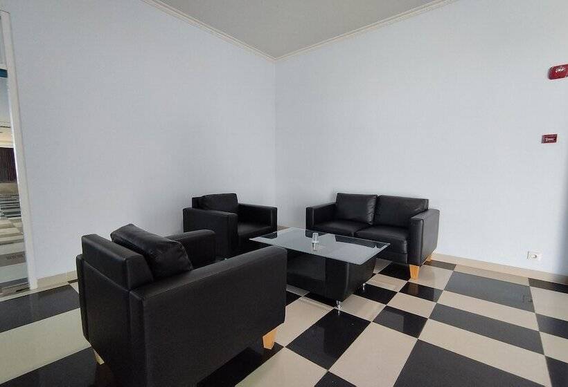 בית מלון כפרי Sutha Inn Syariah