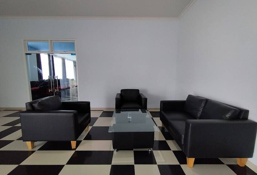 בית מלון כפרי Sutha Inn Syariah