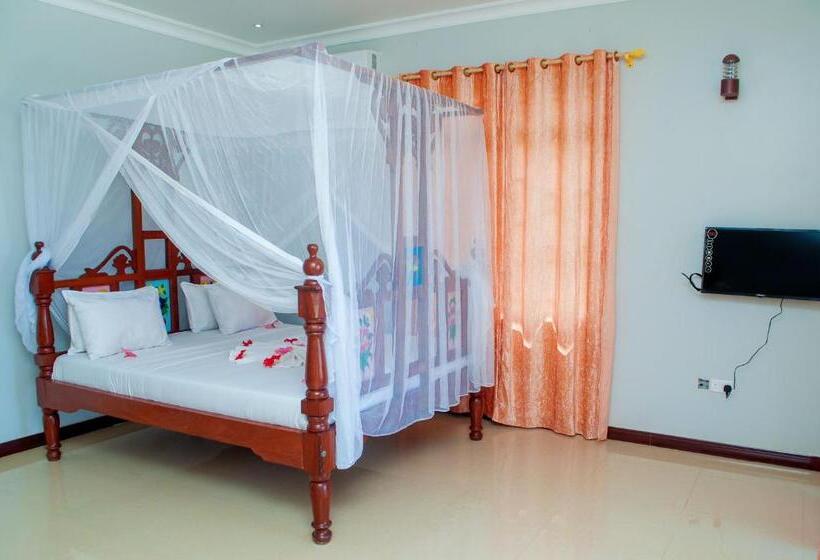 Отель Taj Nungwi