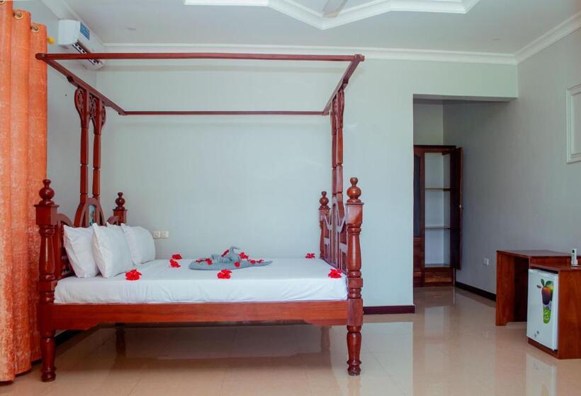 Отель Taj Nungwi