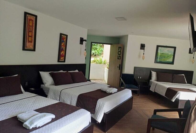 Отель Terra Luna Lodge