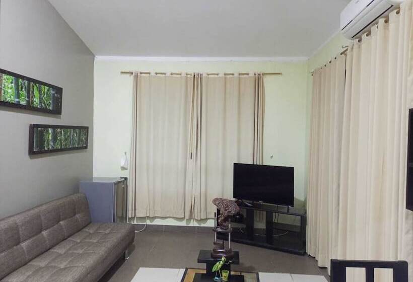 Отель Terra Luna Lodge