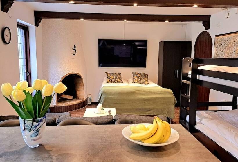 Отель Tg Oasis örgryte Stugor & Rum