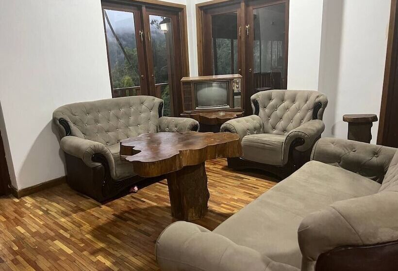 Отель Thalagala Oya Resort