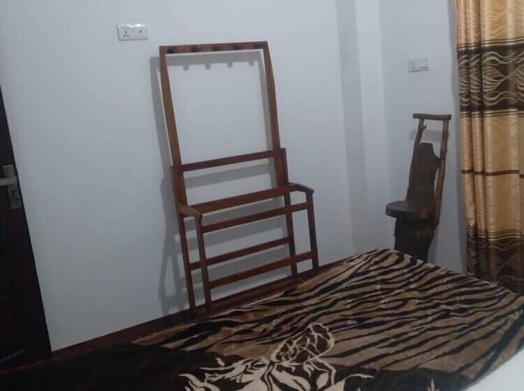 Отель Thalagala Oya Resort