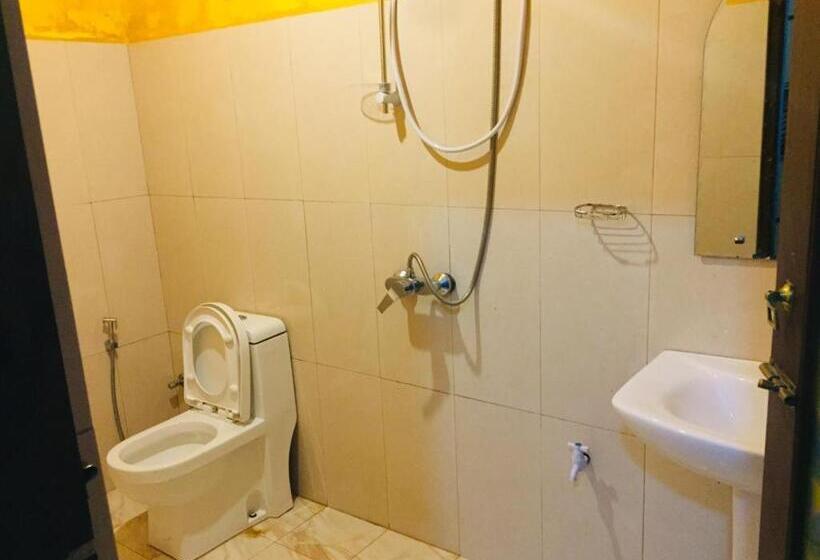 Отель Thalagala Oya Resort