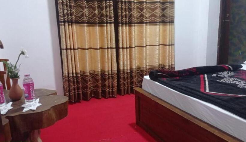 Отель Thalagala Oya Resort