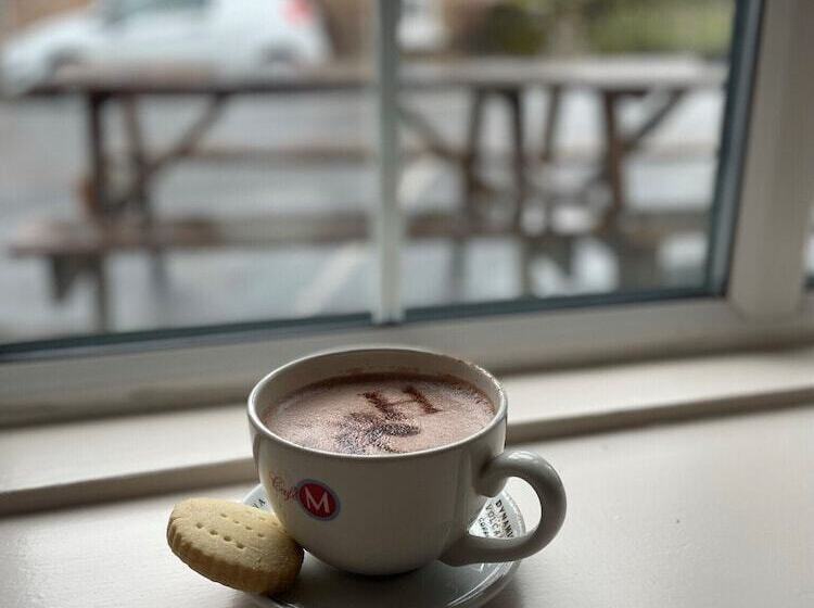 酒店 Horse And Hound Country Inn