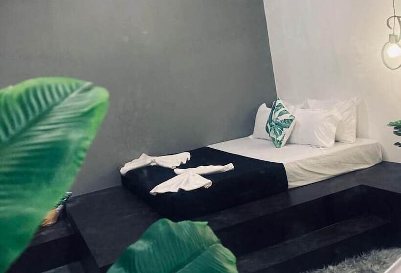 فندق The Jini House   Kabalana