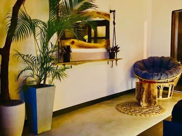 فندق The Jini House   Kabalana