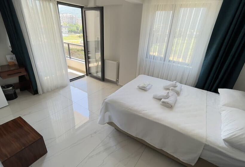 فندق The Lavington