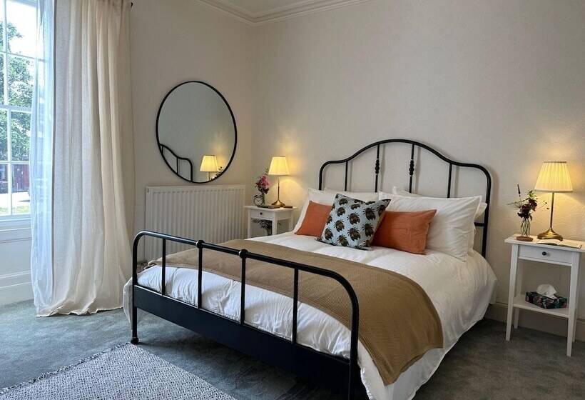 בית מלון כפרי The Victoria