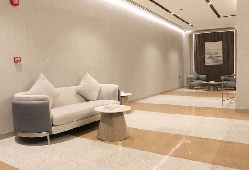 فندق Two Two Inn By Oyo