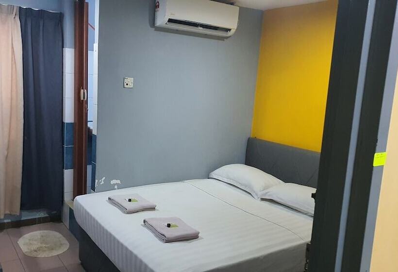 Hotel Two Two Inn By Oyo