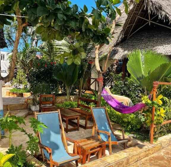 Отель Utulivu Bungalow