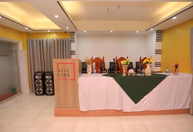 Отель Wood Burn