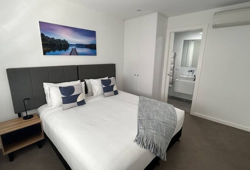 Marina Terrace Apartments