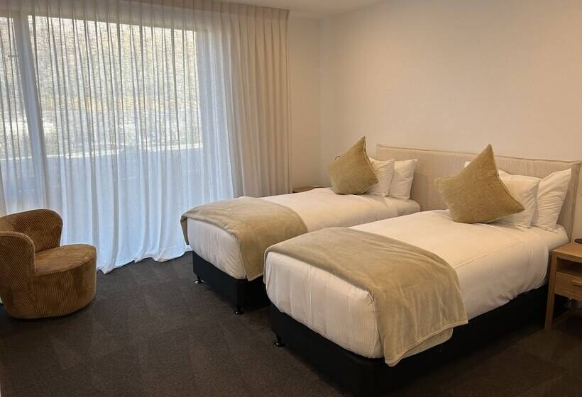 Marina Terrace Apartments