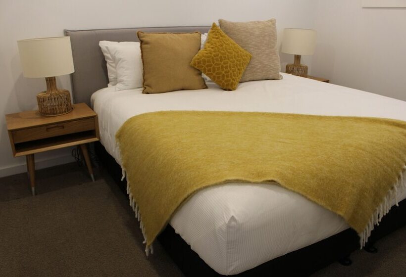 Marina Terrace Apartments