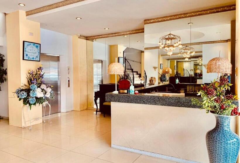 Mont Wind Hotel Tagaytay Powered By Cocotel