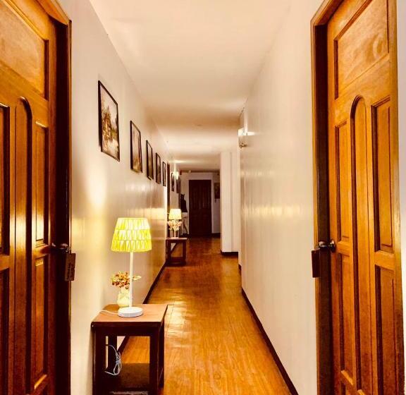 Mont Wind Hotel Tagaytay Powered By Cocotel