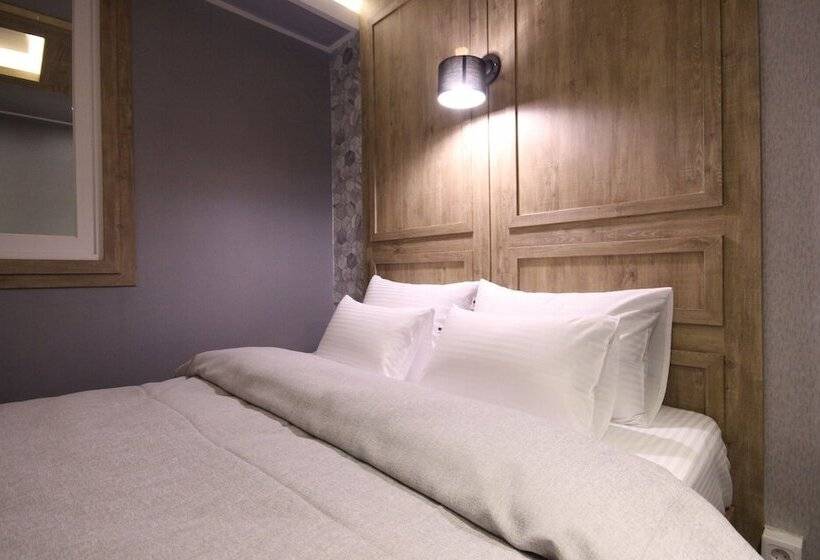 فندق على الطريق Gumi Indong Hotel Comma