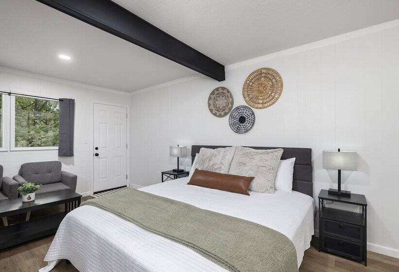 فندق على الطريق The Lofts On Indian Point