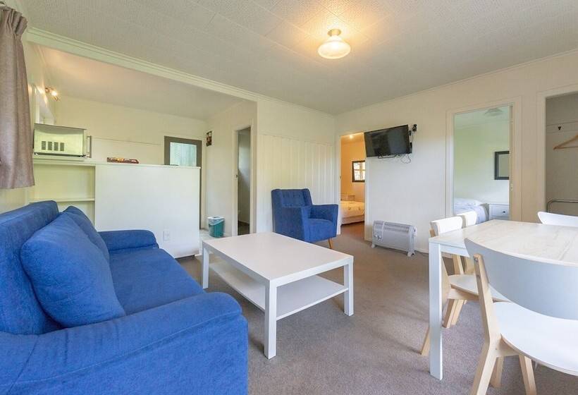 מוטל Touchwood Motor Inn