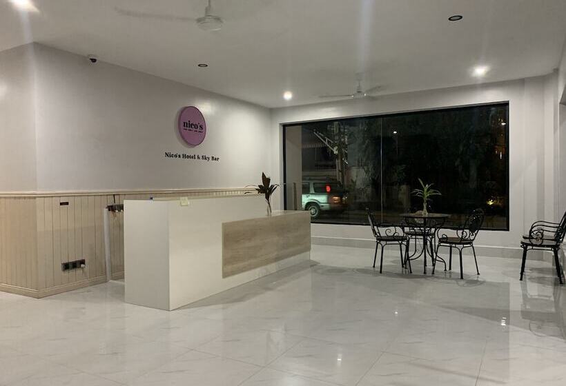 Nicos Hotel And Sky Bar