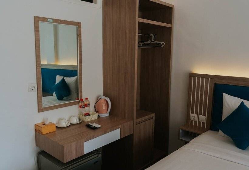 Nirvana Hotel Resort Tetebatu