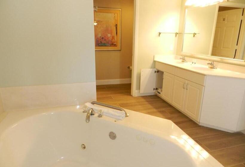 Ocean Walk Resort 2332   Just Updated 2 Br Deluxe North Tower